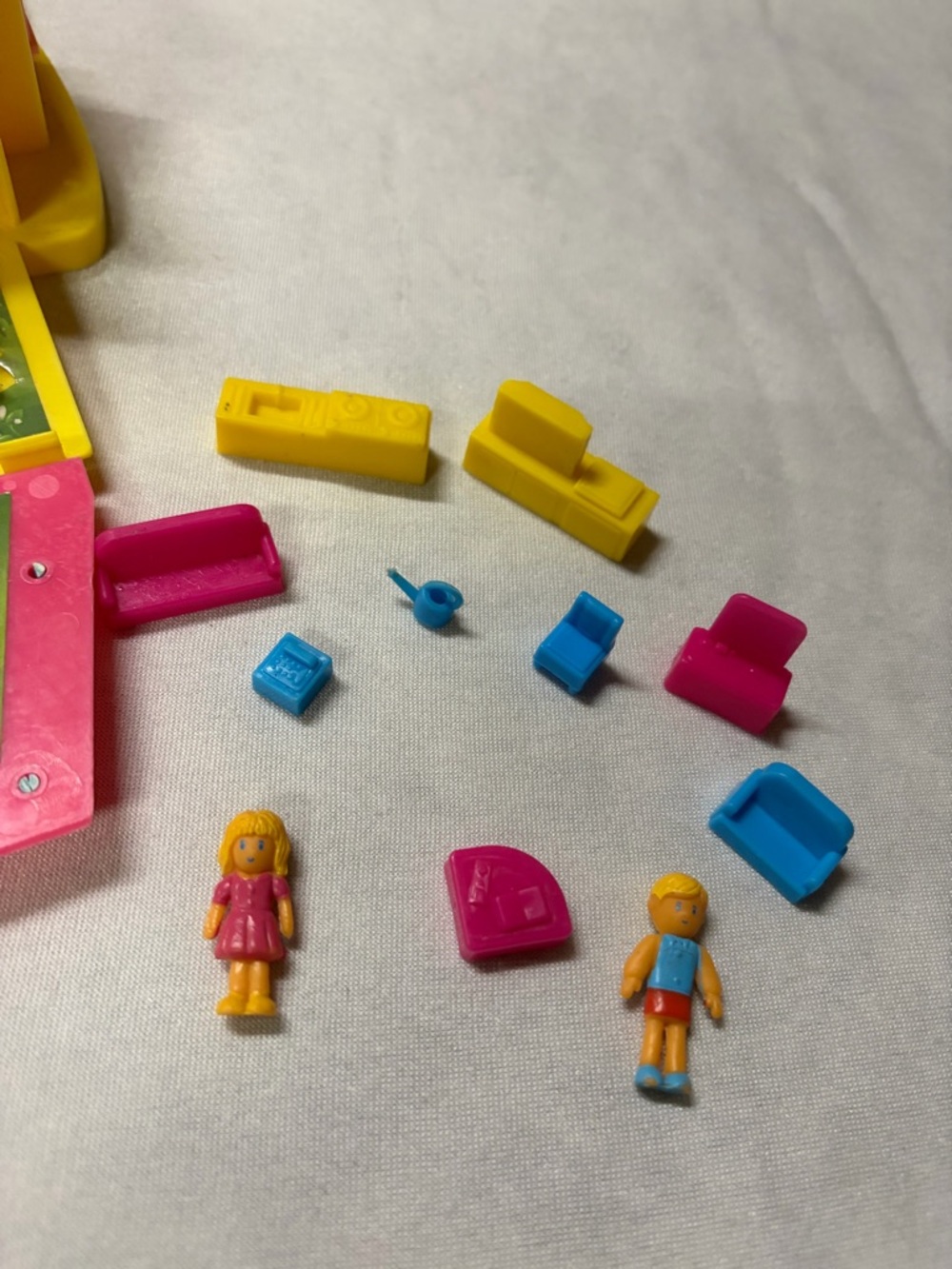 Tiny Doll House with Accessories - Picture 5 of 5